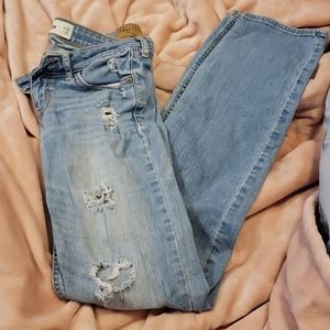 Distressed Light Wash Straight Leg Jeans